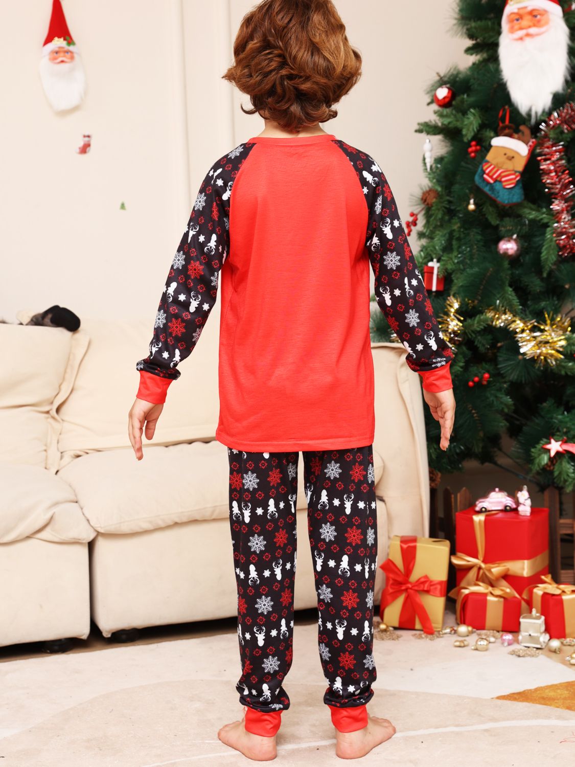 Reindeer Graphic Top and Pants Set -  LOOCK MAKET