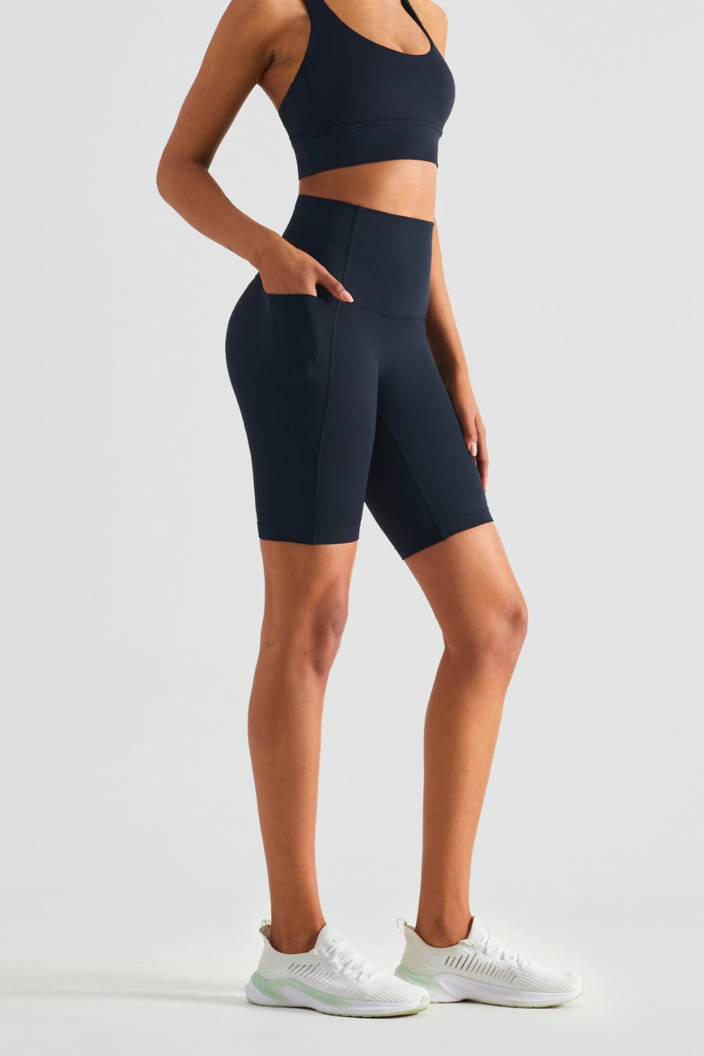 Pocketed High Waist Active Shorts -  LOOCK MAKET