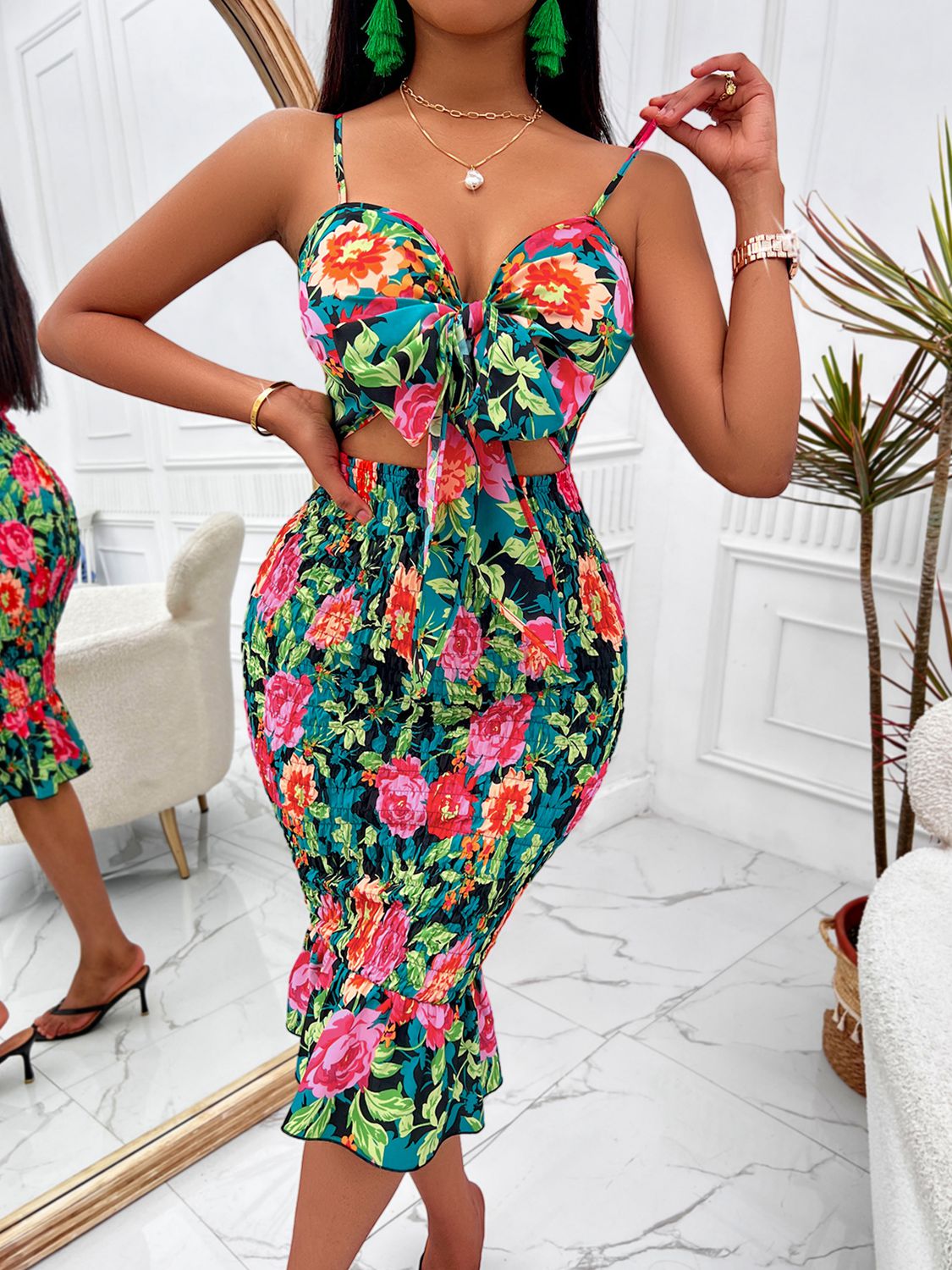 Floral Sweetheart Neck Cutout Dress -  LOOCK MAKET