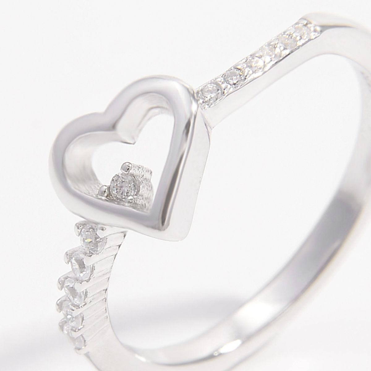 925 Sterling Silver Zircon Heart Ring -  LOOCK MAKET